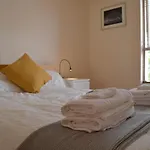 Appartamento In Heart Of West End- Parking Space- Recent Refurb- Near And Kelvingrove Art Gallery