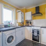 Ideal Contractor 2-bed Near
