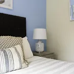 Riverview House * Glasgow