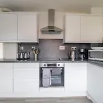 Spacious 2-bed Free Parking & Stadiums Appartement *