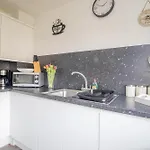 Spacious 2-bed Free Parking & Stadiums Appartement Glasgow