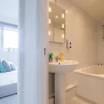 דירה Spacious 2-bed Free Parking & Stadiums