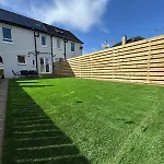 Stunning 3 Bedroom 2 Bathroom West End House With Free Parking And Wi-fi Apartman *
