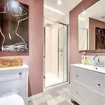 West End Homes Appartamento