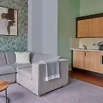 Aparthotel Fraser 4*