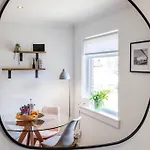 Prázdninový dům Cairn Introduces Mavisbank Gardens - Where Homely Charm Meets Modern Living