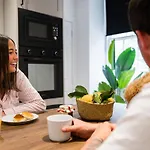 Hamilton - Private Main Door 1br *