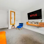 Stylish Flat Near Merchant Appartement