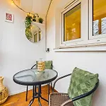 Stylish Flat Near Merchant * Glasgow