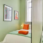 3-bed Flat Free Parking 10 Mins To Centre Apartmán