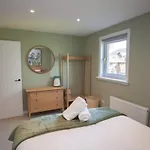 Newly Renovated House In Popular Location * Glasgow