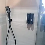 דירה Entire Spacious 3-bed Family Home, Centre, Free Parking, Garden גלאזגו