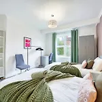 Apartmán 2br Shawlands Free Parking Great Location *