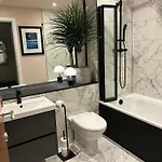 Harbour Clyde Waterfront דירה