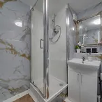 Luxurious Royal 2br Apartment, Centre *