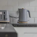 Spacious Hillhead Haven - Pass The Keys * Glasgow