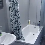 Daire Cosy And Bright 3-bedroom Flat