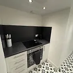 Apartman 2br, Sleeps 6, Green, Free Parking & Walk Dist To Centre Glasgow