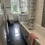 Apartamento 3br Near Ibrox Subway Sleeps 7 And Parking *