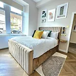 Newly Renovated Gem - Free Parking & Modern Comfort