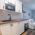 Happy Haven Home, West End - Pass The Keys