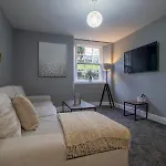 Happy Haven Home, West End - Pass The Keys * Glasgow