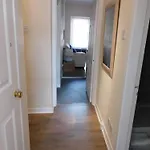 Fabulous Location, One Bedroom West End Flat, Just Off Byres Rd, Close To Sec & Hydro Glasgow