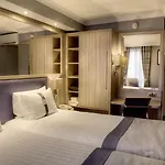 هوليداي إن غلاسكو تياترلاند فندق 4*