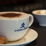 هوليداي إن غلاسكو تياترلاند 4*