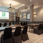 هوليداي إن غلاسكو تياترلاند