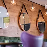 מלון Hilton Garden Centre 4*
