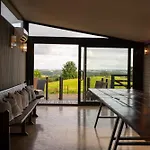 The At Barraston Farm Ferienhaus *