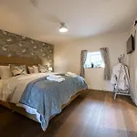 Barraston Farm * Glasgow