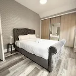 Newly Refurbished Appartamento *