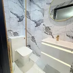 Stylish & Sleeps 7 - Free Parking - Walking Distance To & West End *