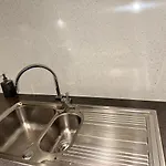 アパート Likewise Modern Two Bedrooms For 4 In Area