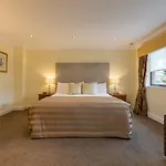 Sherbrooke Castle 4* גלאזגו
