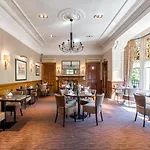 Sherbrooke Castle מלון 4*