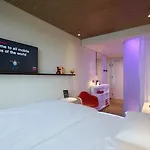 מלון Citizenm 4*