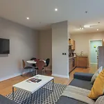 Premier 4*