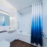 Travelodge Paisley Road 3* Glasgow