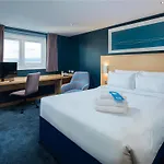 Travelodge Paisley Road 3*