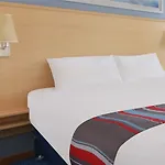 Travelodge Airport 3* Glasgow