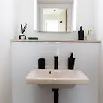 View Ensuites And Martha Street