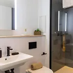 View Ensuites And Martha Street *