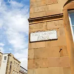 Blythswood Square Daire Glasgow