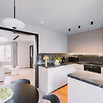 Prázdninový dům Jw Executive Aparthouse 2