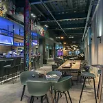 Moxy Merchant 3* Glasgow