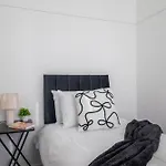 Bella House - 3 Bed House In Apartment Glasgow