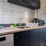 Bella House - 3 Bed House In Apartment *